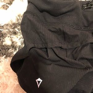 women’s small althleta leggings!!